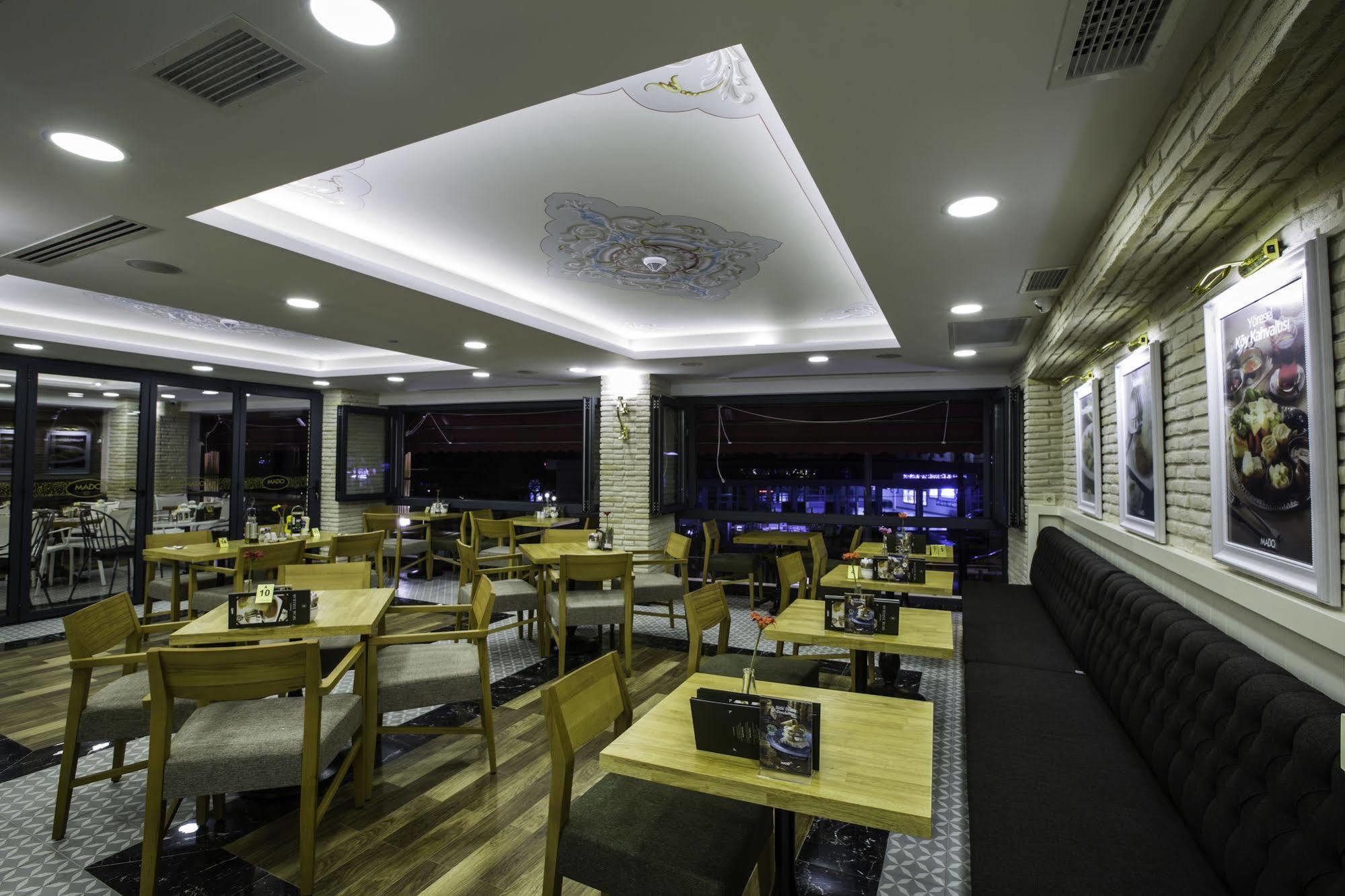 Готель Phosphorion Стамбул Екстер'єр фото Restaurant in Belgrade