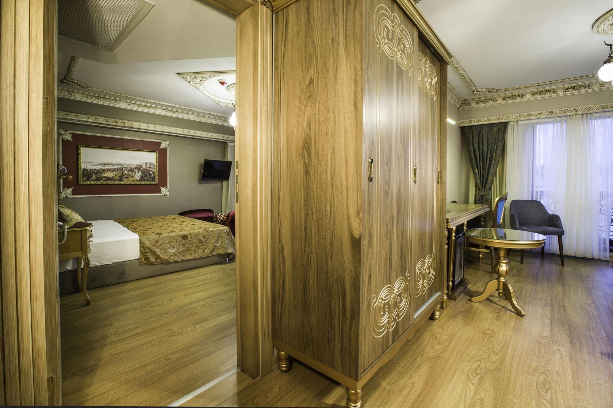 Готель Phosphorion Стамбул Екстер'єр фото A room at the hotel