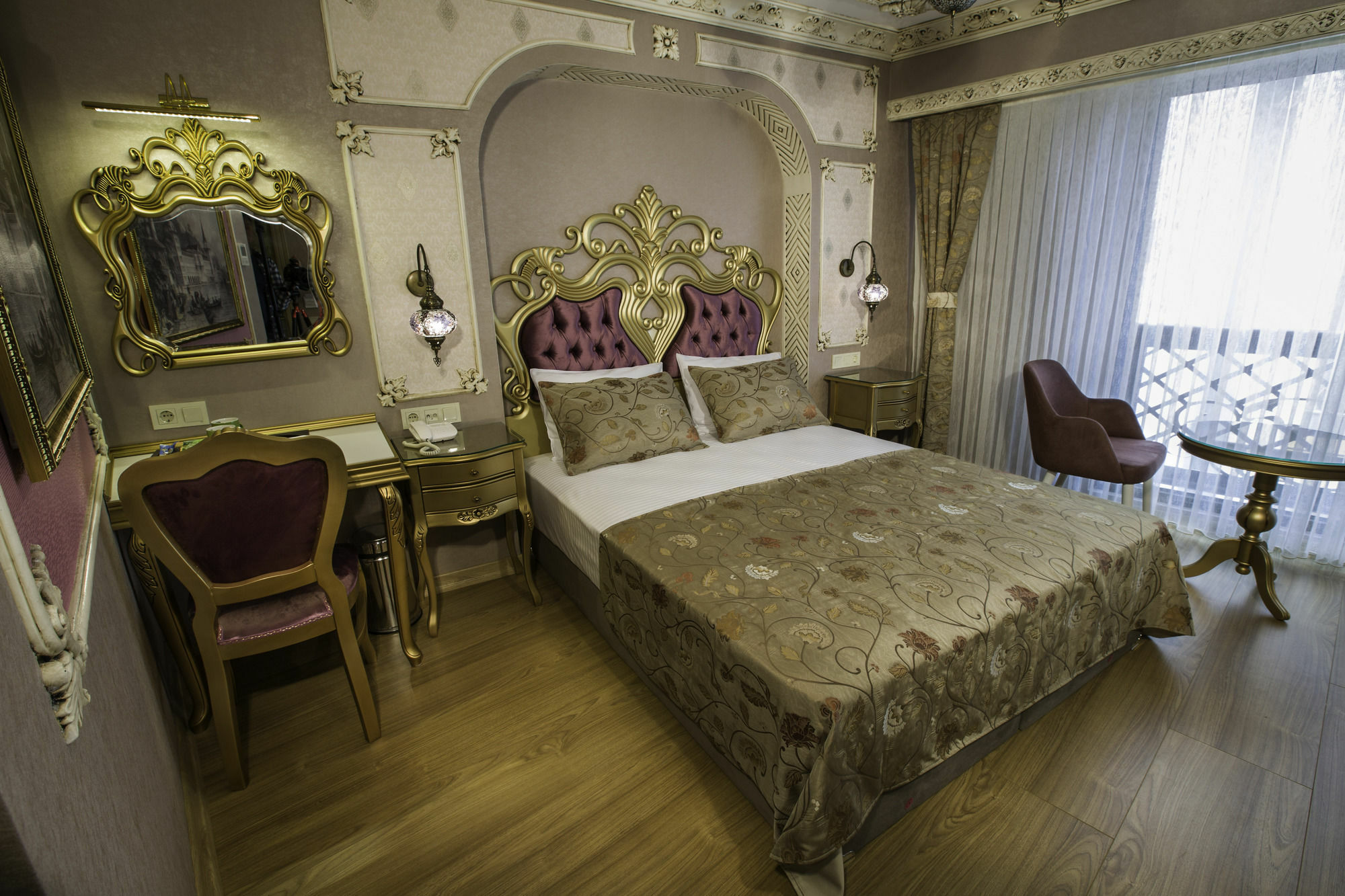Готель Phosphorion Стамбул Екстер'єр фото A room at the hotel